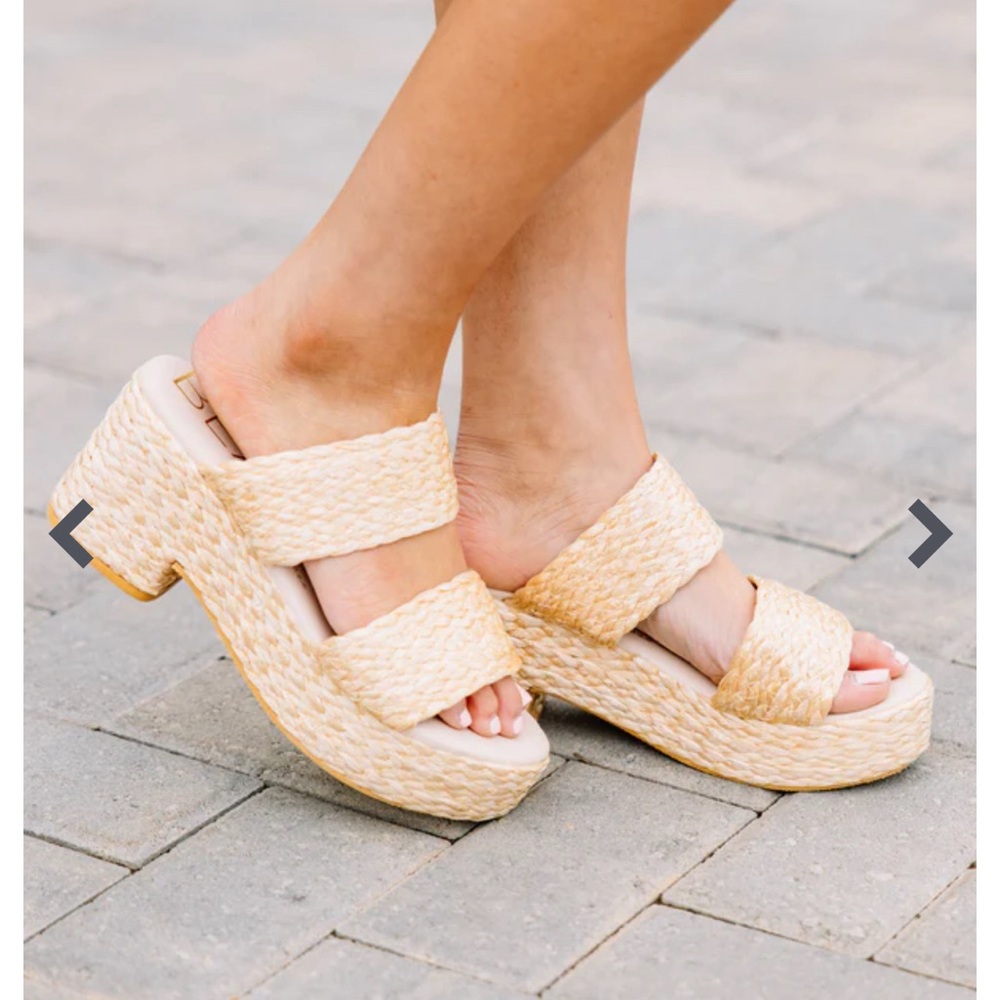 Matisse On The Boardwalk Gold Jute Heels, size 9